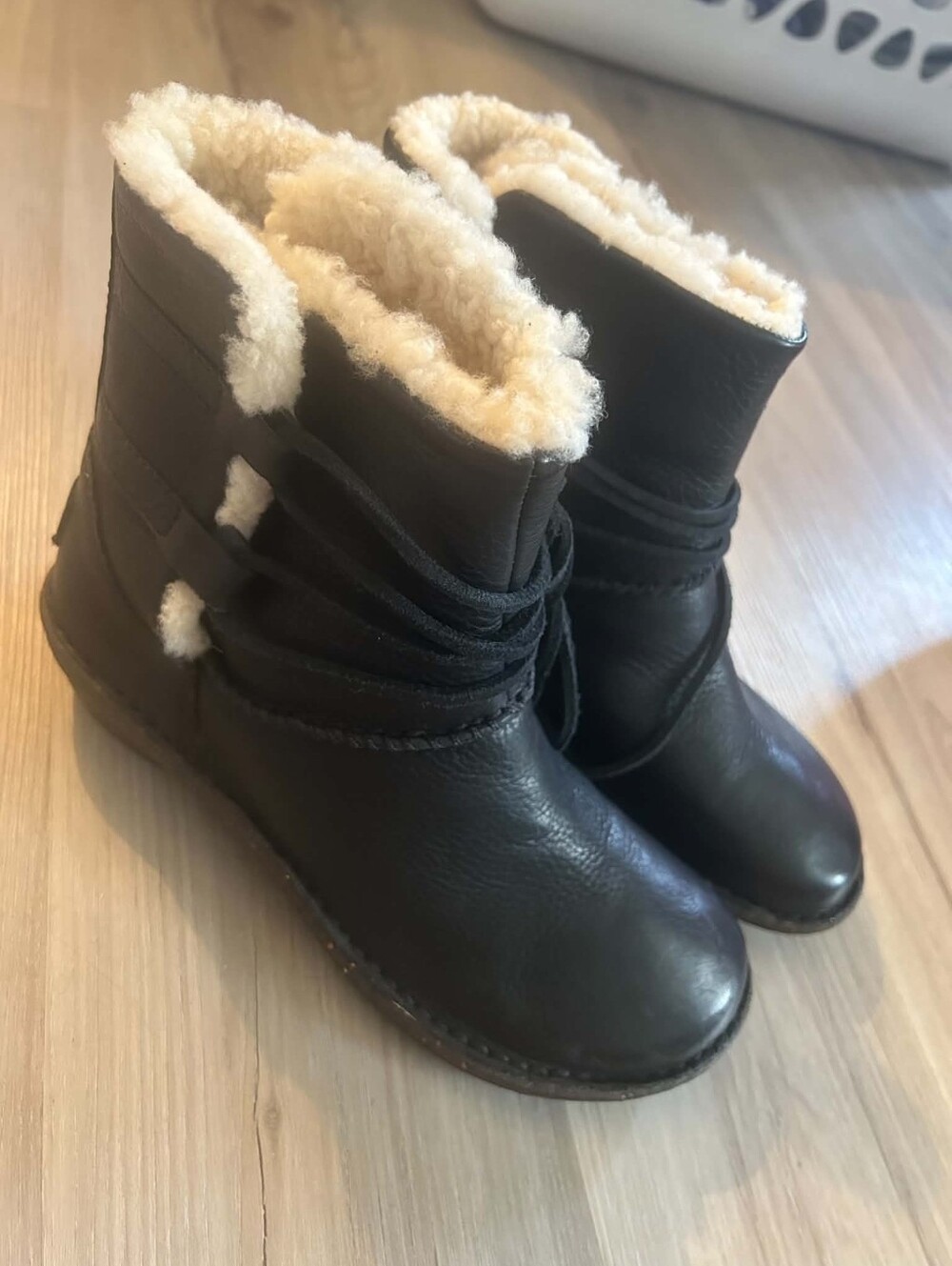 UGG Caspia Boots